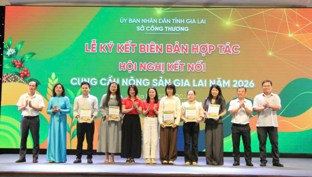 Lễ ký kết Biên bản ghi nhớ hợp tác (MOU) giữa Tập đoàn Central Retail Việt Nam và các doanh nghiệp, hợp tác xã của tỉnh Gia Lai